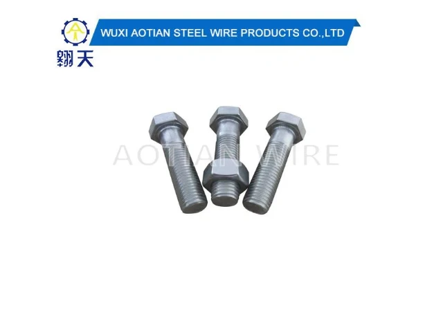 Šešiakampis varžtas ir veržlė.